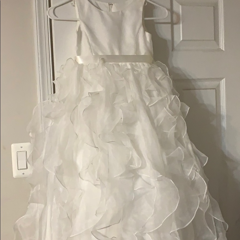 David’s Bridal off White Flower Girl Dress